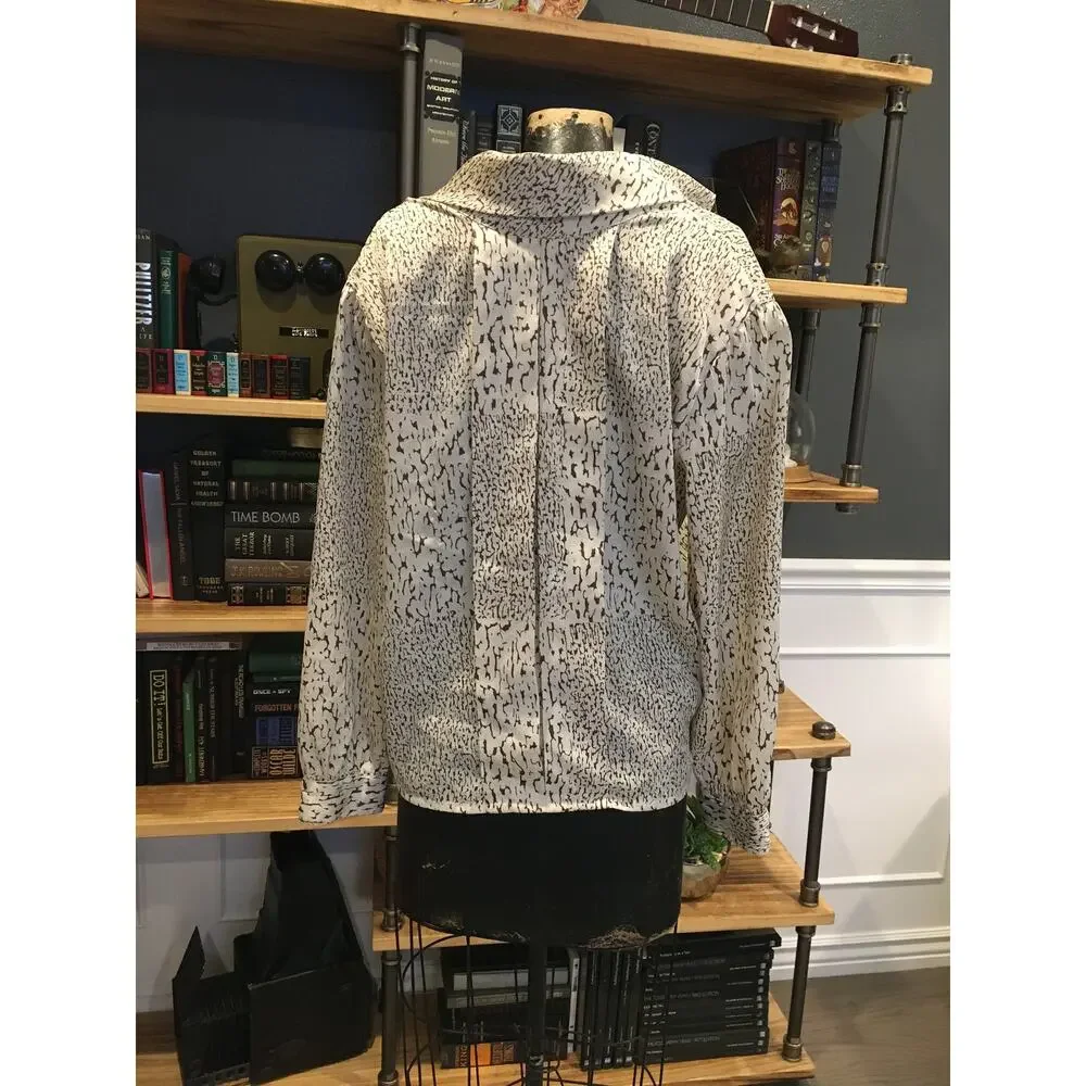 White, Blouse, Pullover, Tiger Pattern, Long Sleeve, Collared Neck, Clothing,